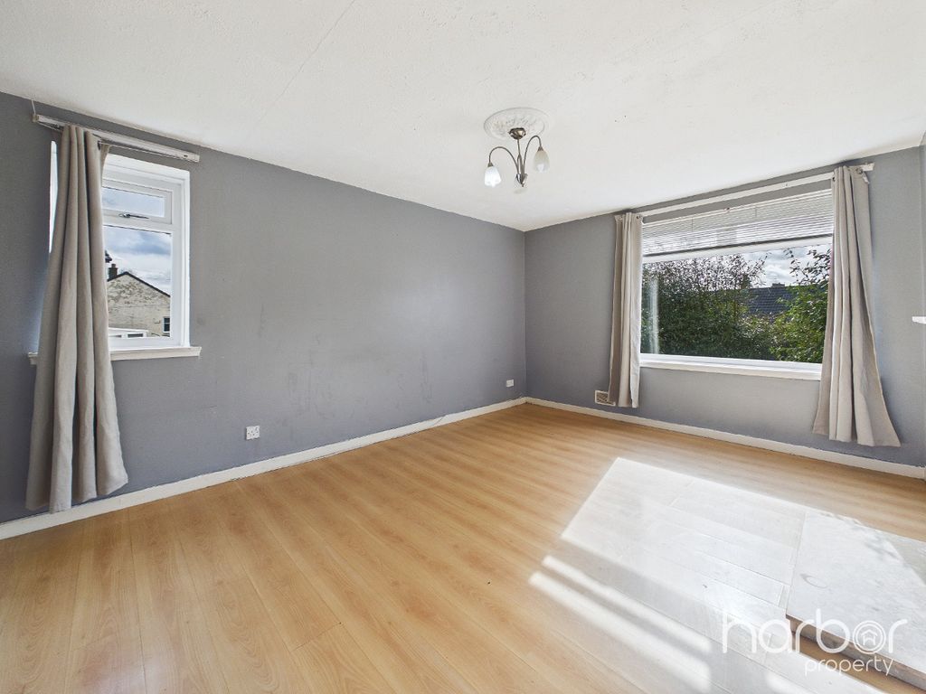 Property photo 2 of 14 4953964