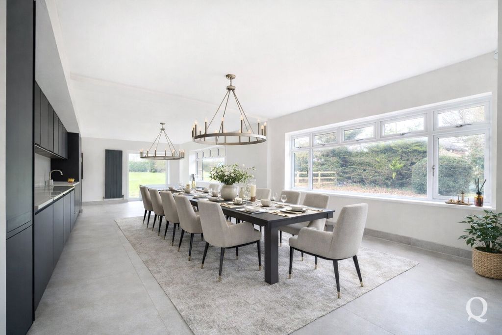 Property photo 2 of 45 Picture No. 86