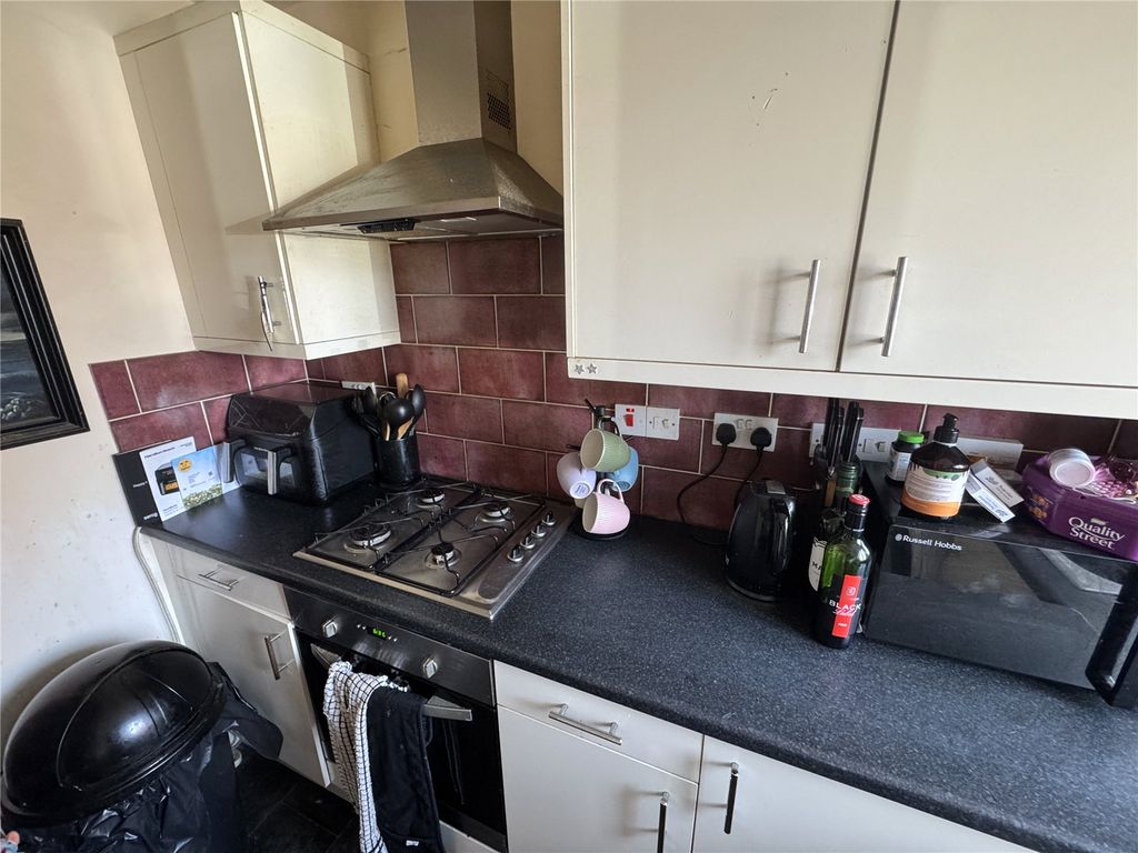 Property photo 2 of 4 Picture No. 05