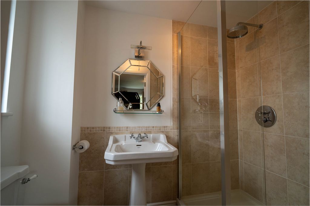 Additional image 21 of 5 bed detached house for saleThree Bridges Road, Crawley RH10