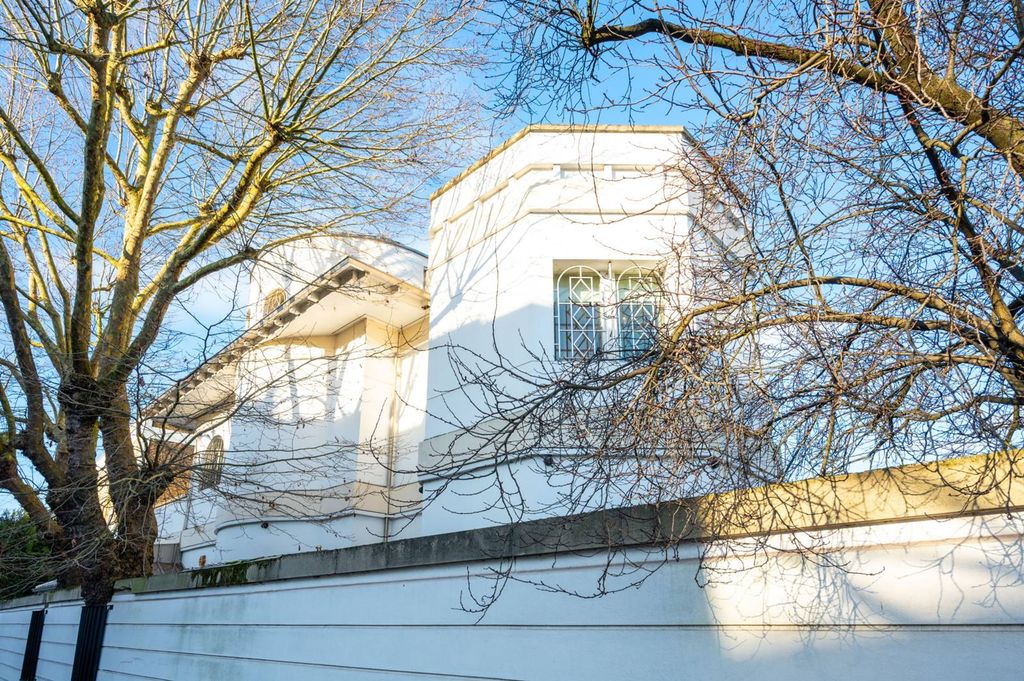 Additional image 29 of 8 bed detached house to rentPembroke Gardens, London W8, Kensington, London