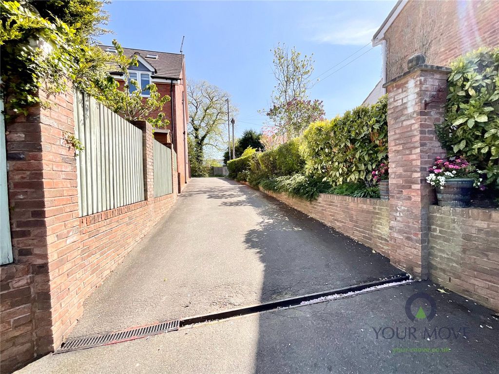 Property photo 3 of 14 Picture No. 06
