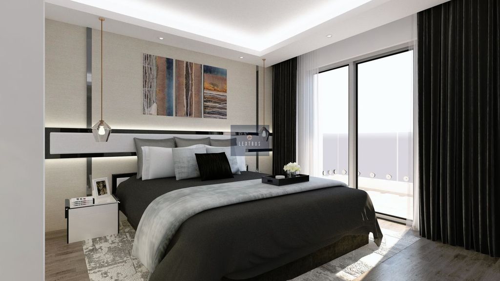 Property photo 3 of 6