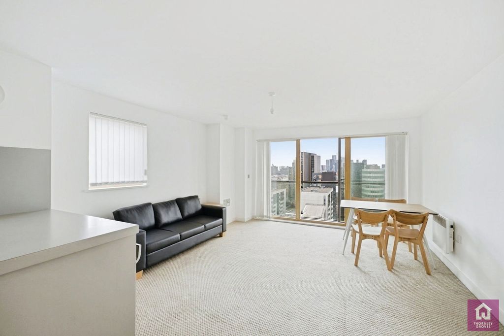 Property photo 2 of 13 Pbox-Img.Jpg
