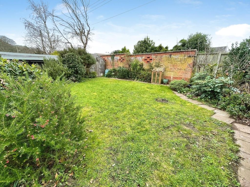 Property photo 2 of 13 855622Ca-Ffaca0Eb-Bc82-4E0A-9A0E-282c2A06d28A.Jpeg