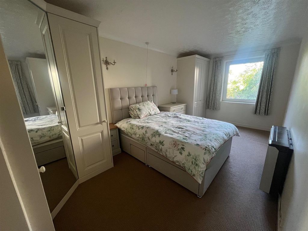 Additional image 7 of 1 bed flat for saleWorcester Road, Malvern WR14