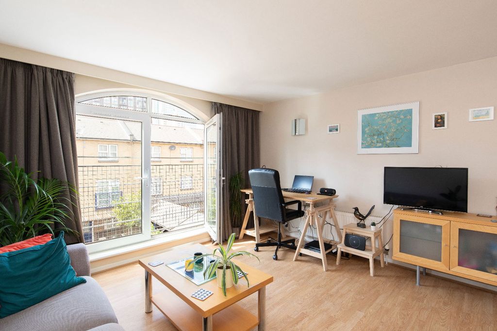 Property photo 3 of 12