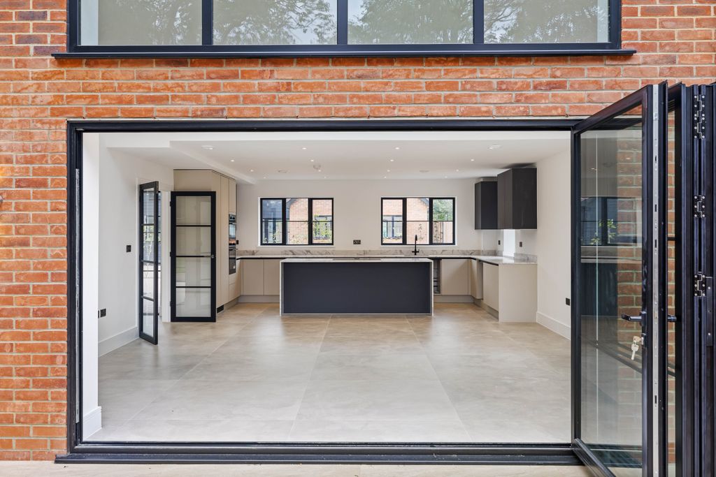Property photo 1 of 24 Show Home (20).Jpg