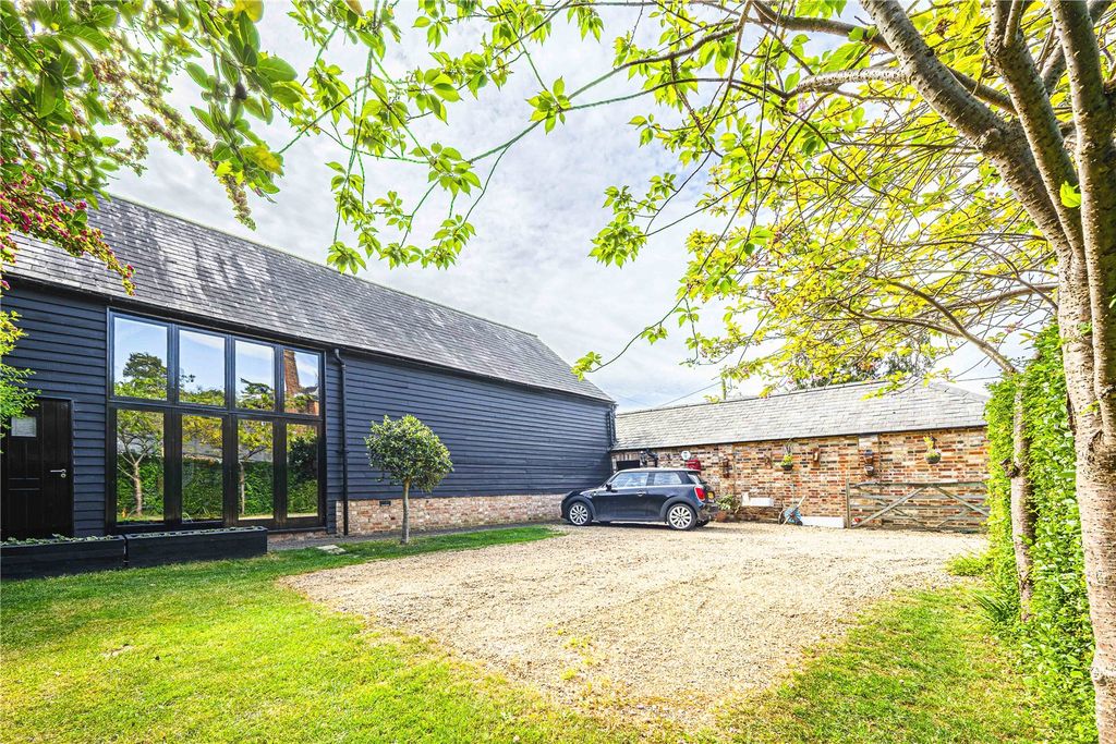 Property photo 1 of 27 Picture No. 80
