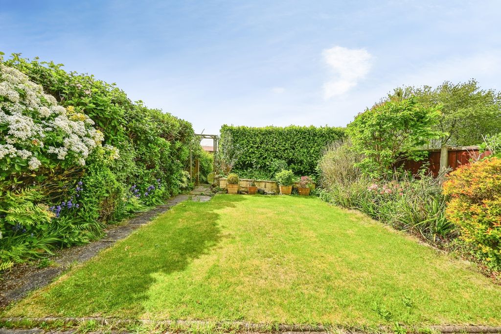 Property photo 3 of 16 Pbox-Img.Jpg