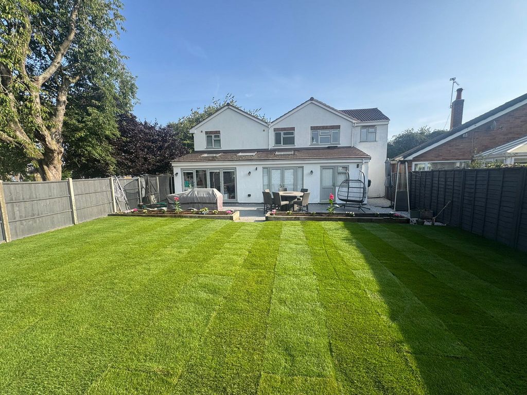 Property photo 3 of 23