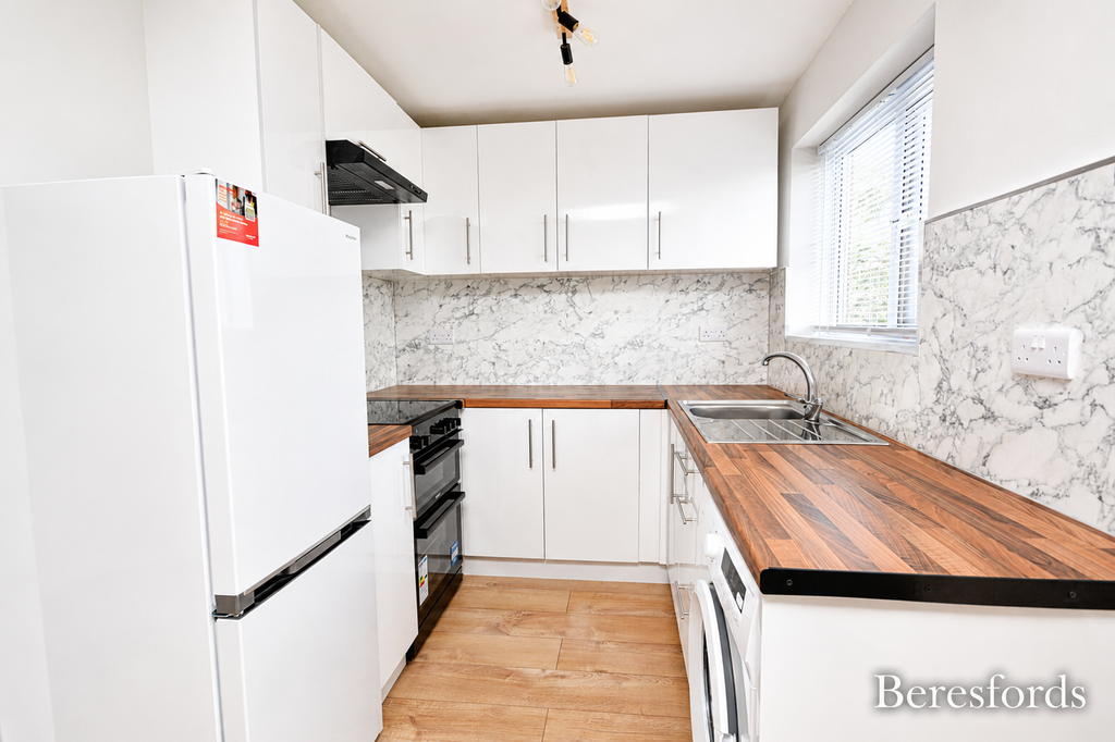 Property photo 1 of 5 Kitchen