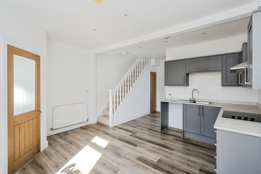 Property photo 1 of 17 Balcony