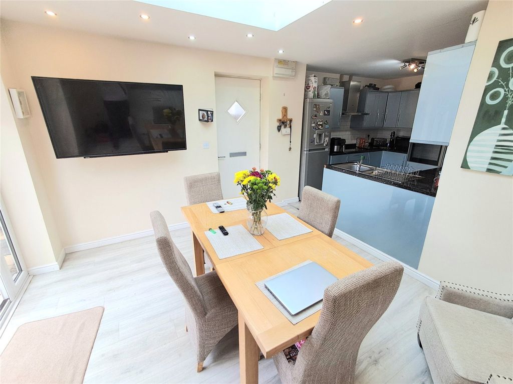 Property photo 3 of 19 Kitchen/Diner