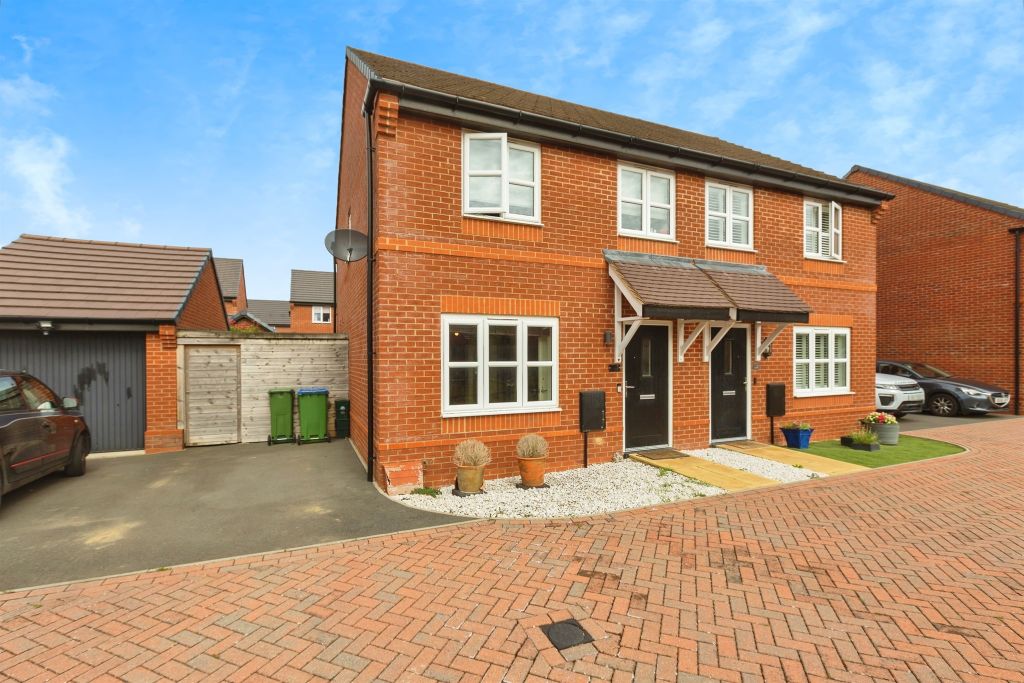 Property photo 1 of 17