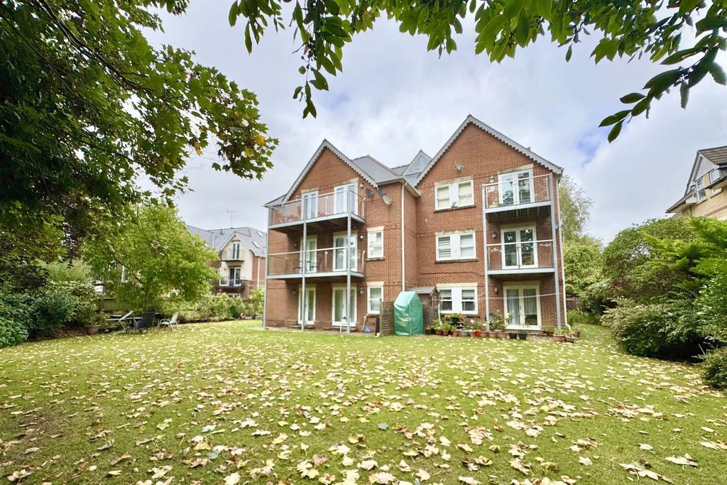 Property photo 2 of 11