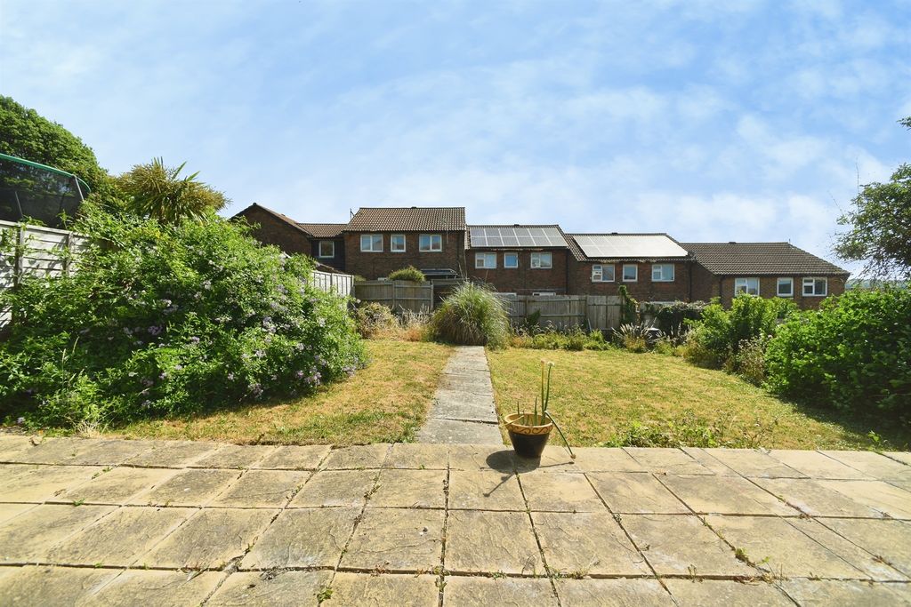 Property photo 2 of 15