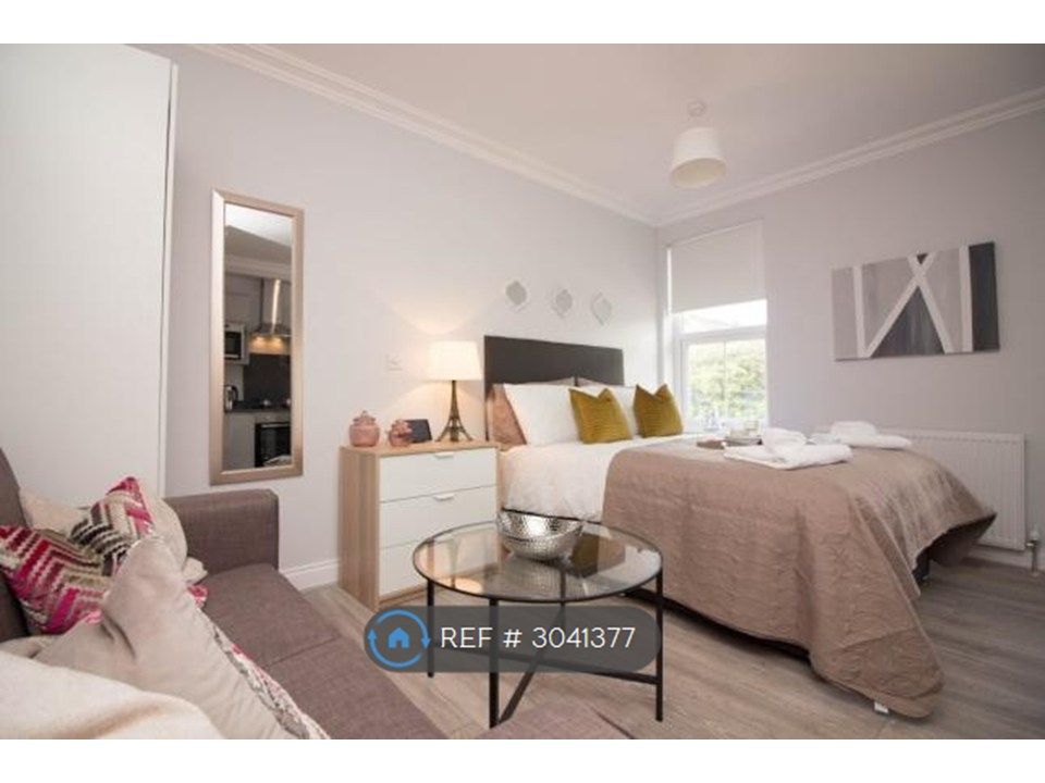 Property photo 2 of 6