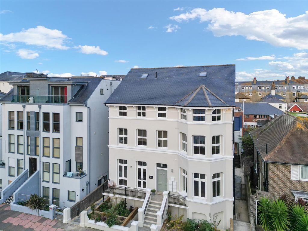 Property photo 1 of 50 Dji_0902.Jpg