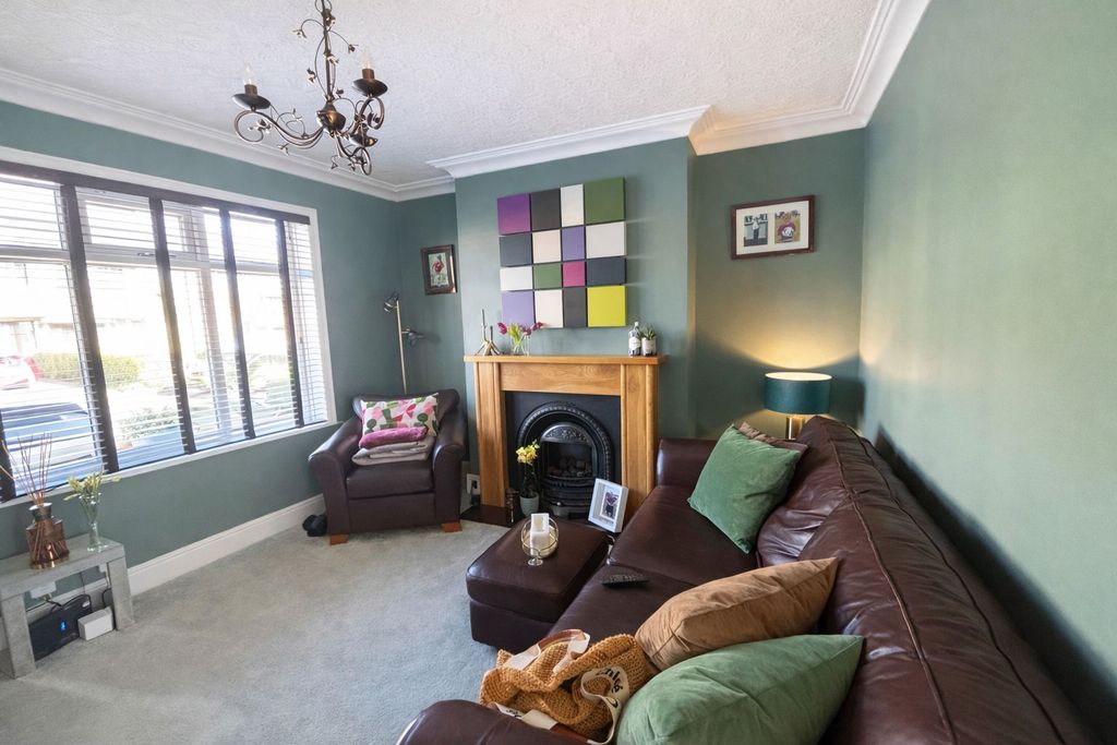 Property photo 2 of 14 Living Room