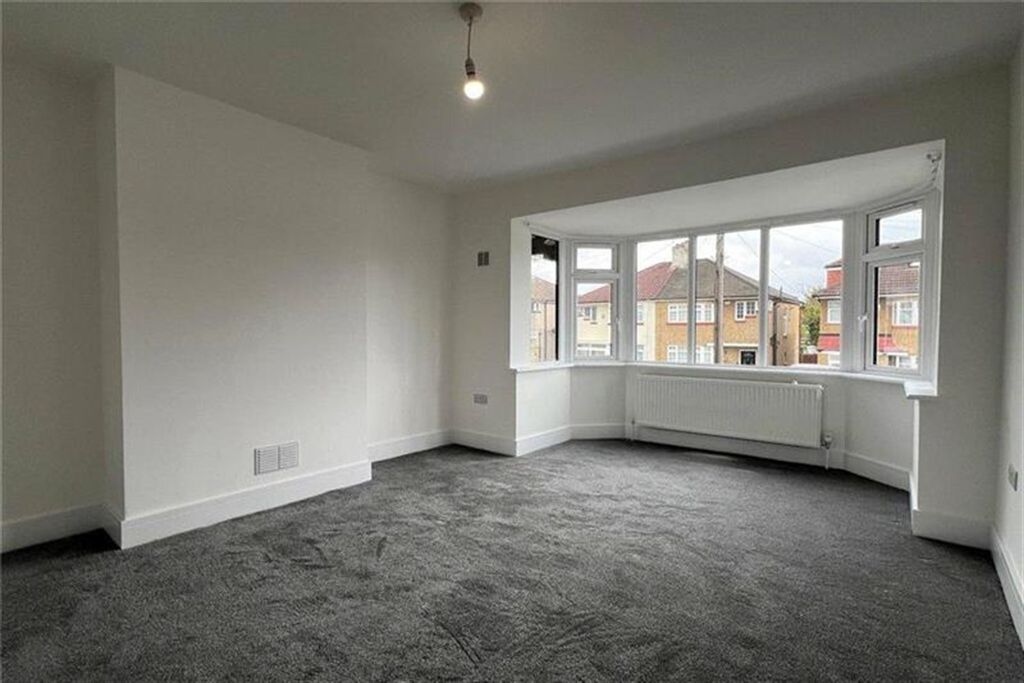 Property photo 1 of 5 (Main)