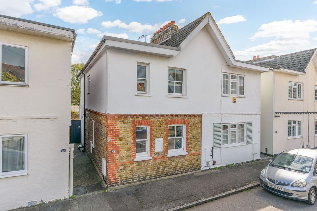Property photo 1 of 17