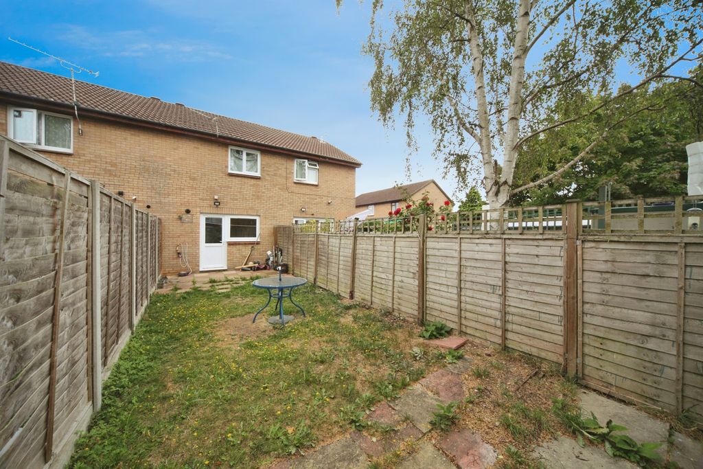Property photo 3 of 12