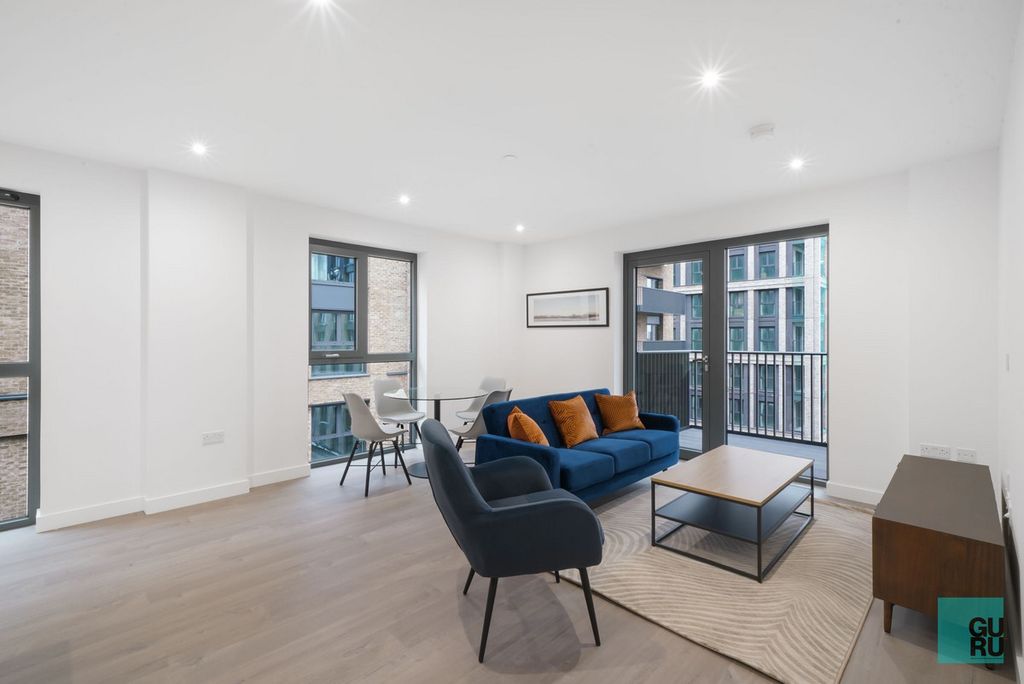 Property photo 3 of 16