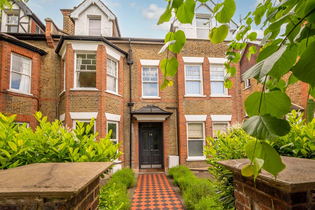 Property photo 1 of 33