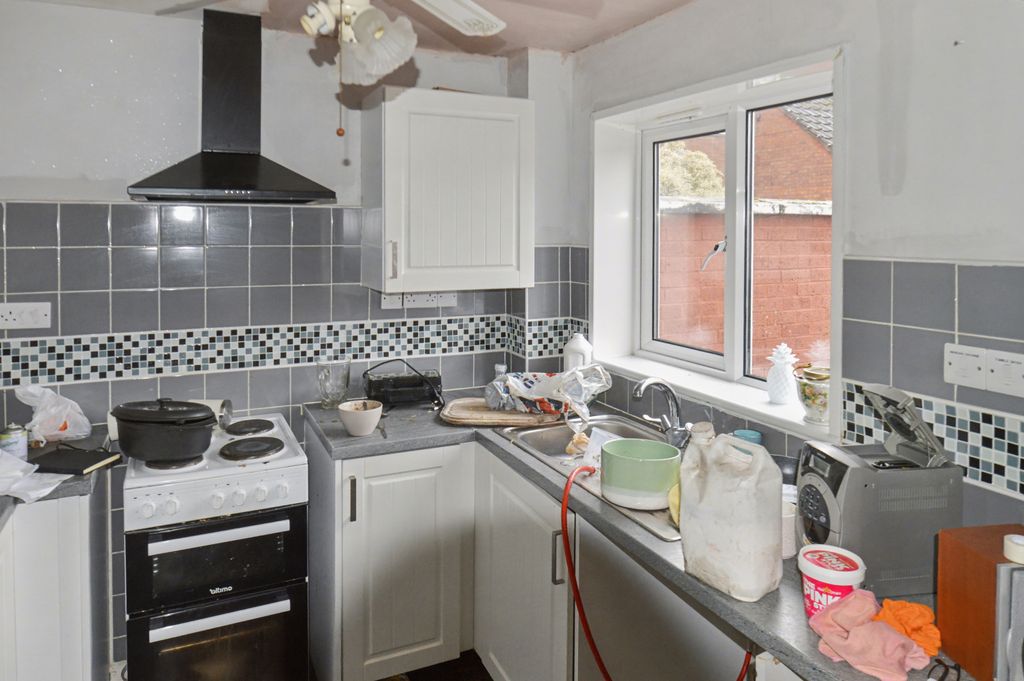 Property photo 3 of 17 29 Boyd Close, Coventry, West Midlands CV2 2Nf