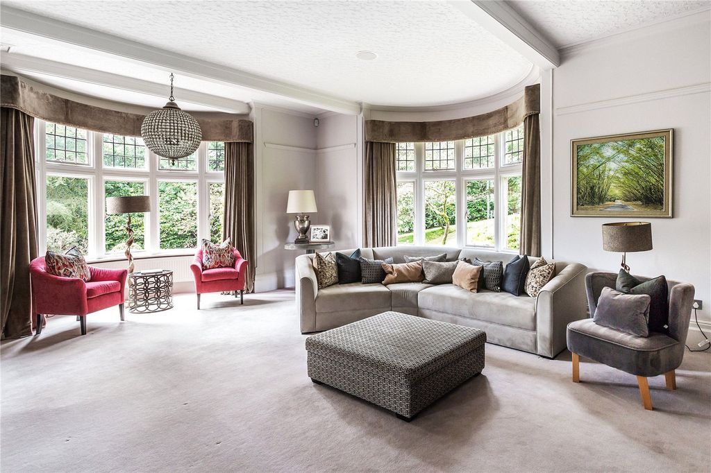 Property photo 2 of 31 Drawing Room