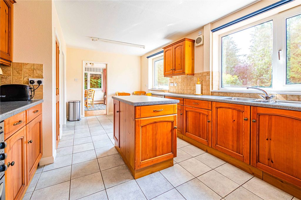 Property photo 3 of 31 Picture No. 26