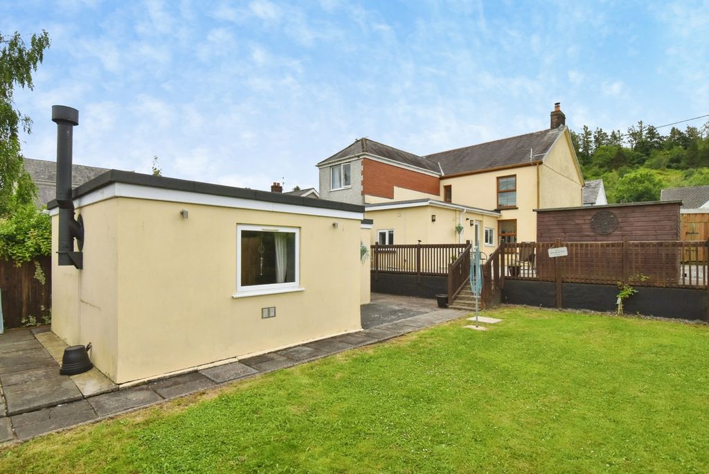 Property photo 2 of 22 Pbox-Img.Jpg