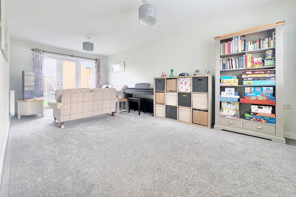 Property photo 3 of 26 Picture No. 13