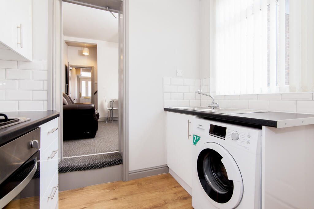 Property photo 3 of 8