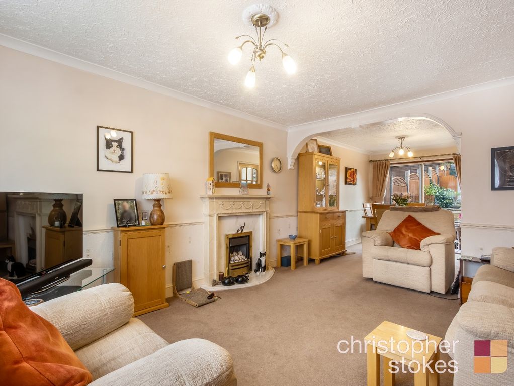 Property photo 2 of 18 4337775