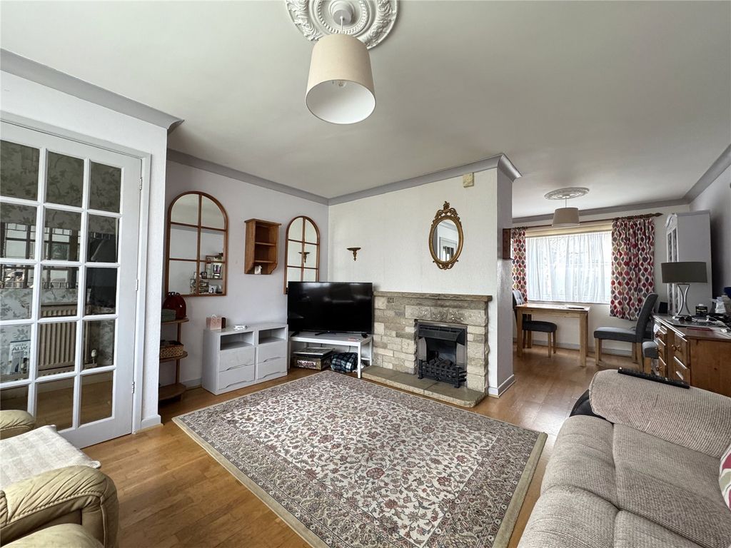 Property photo 2 of 12 Picture No. 14