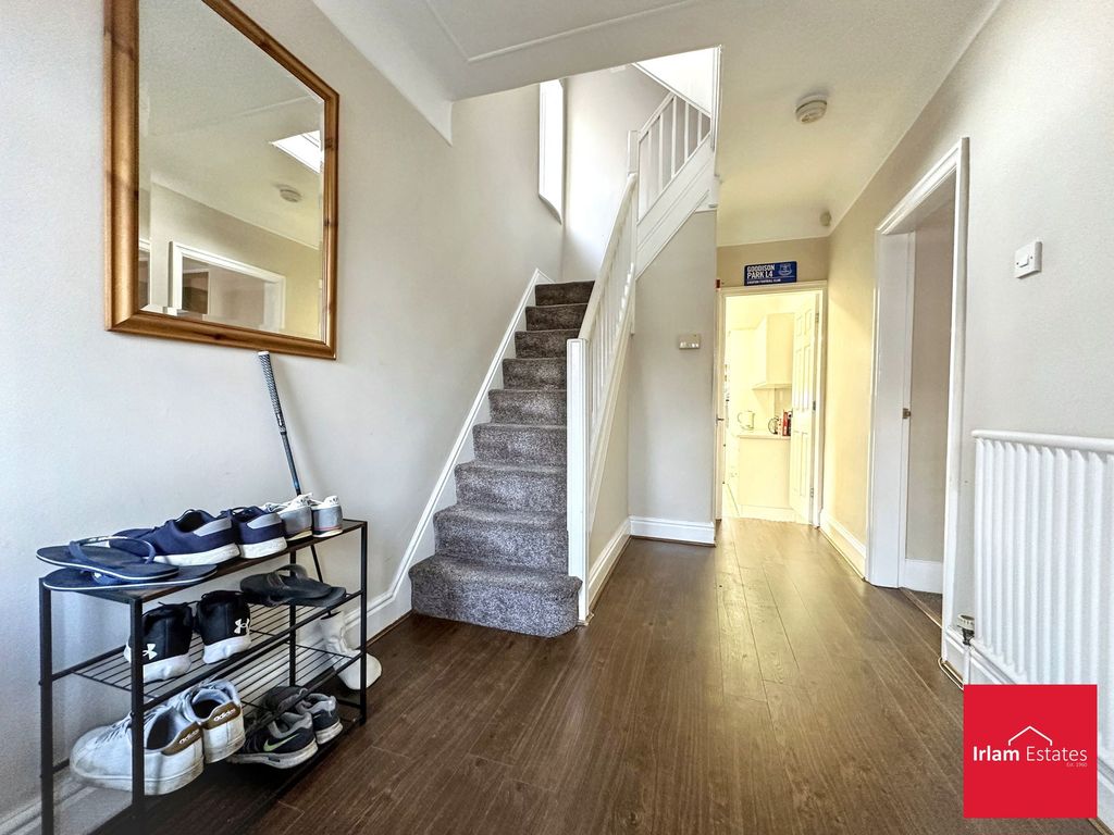 Property photo 2 of 22