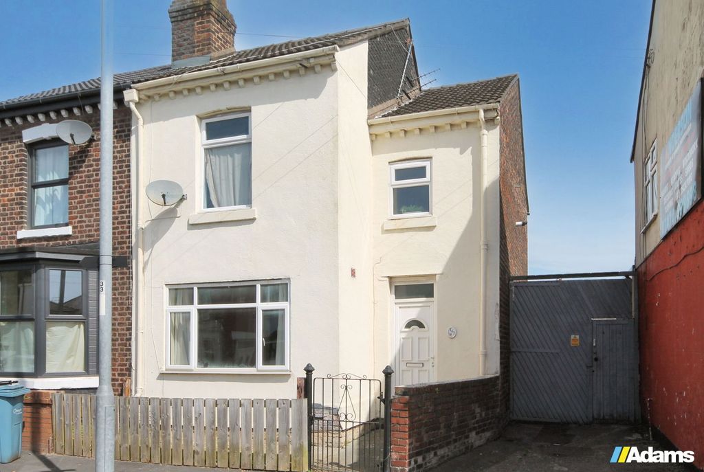 Property photo 1 of 12
