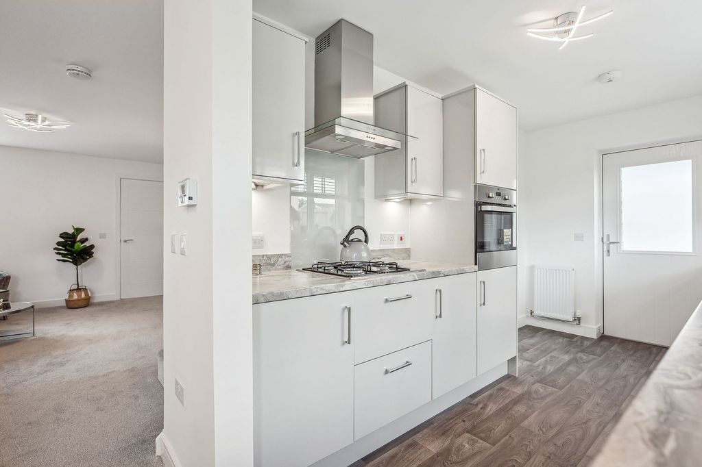 3 bed detached house for saleDrovers Gate, Crieff PH7 photo 5