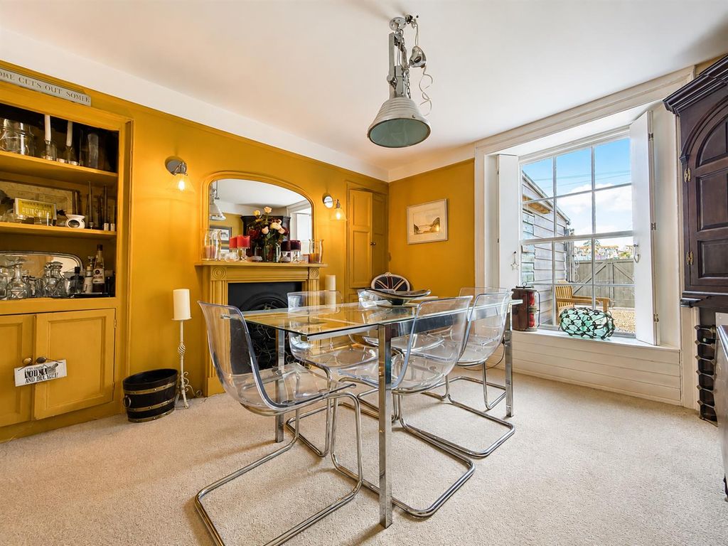 Property photo 3 of 18 Dining Room.Png