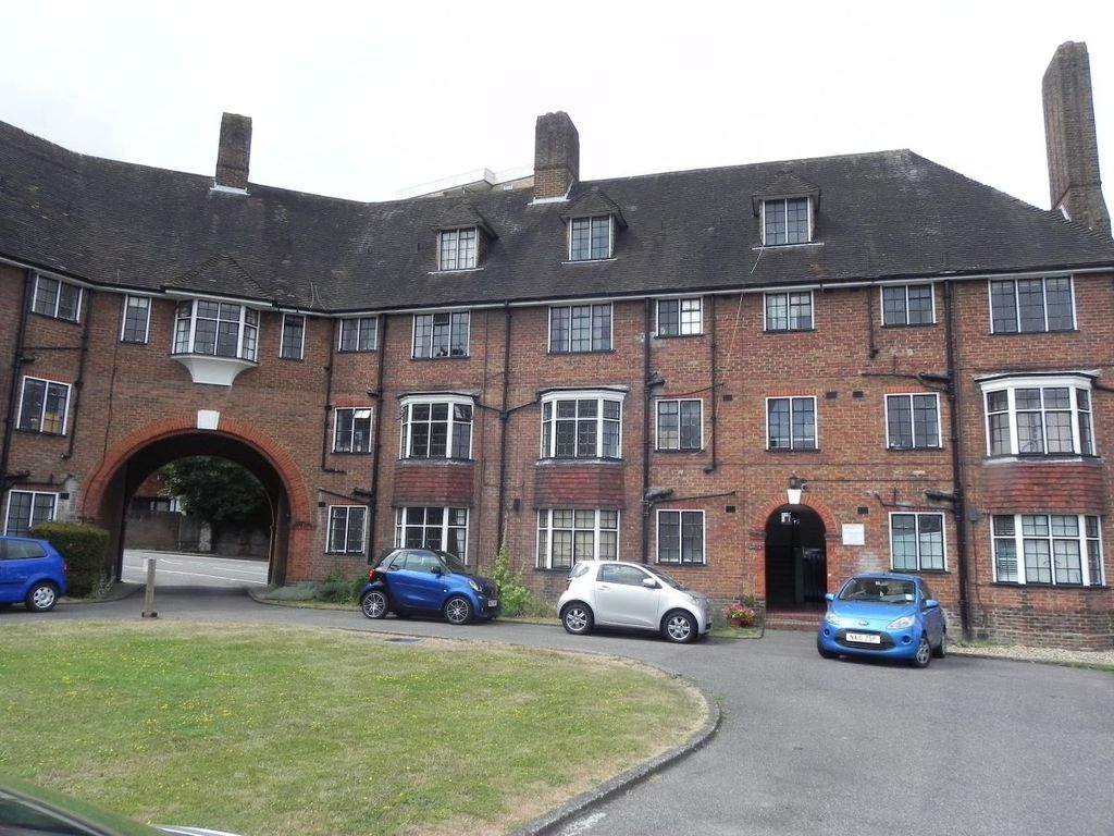 Property photo 2 of 14