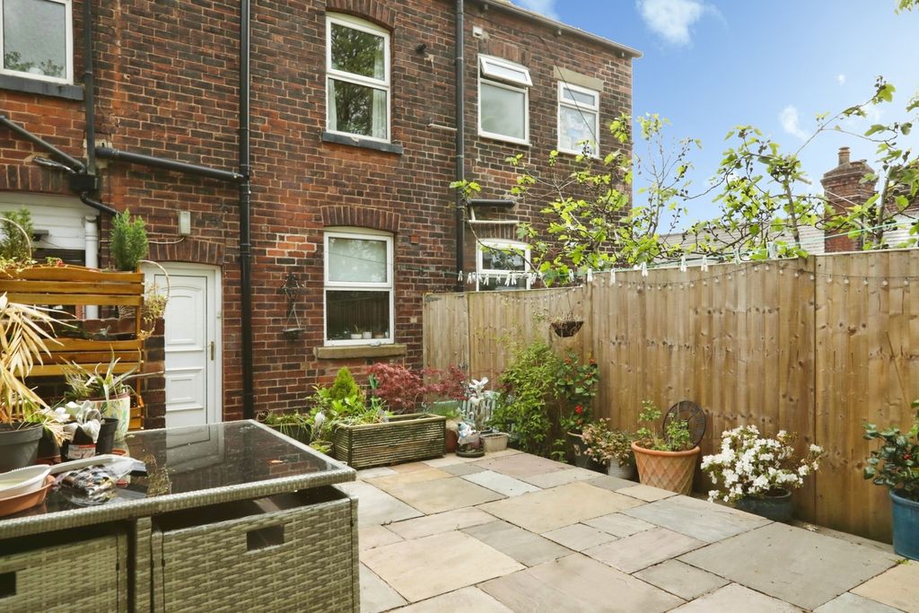 Property photo 1 of 19 Pbox-Img.Jpg