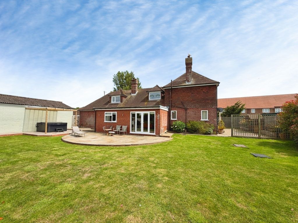 Property photo 3 of 23