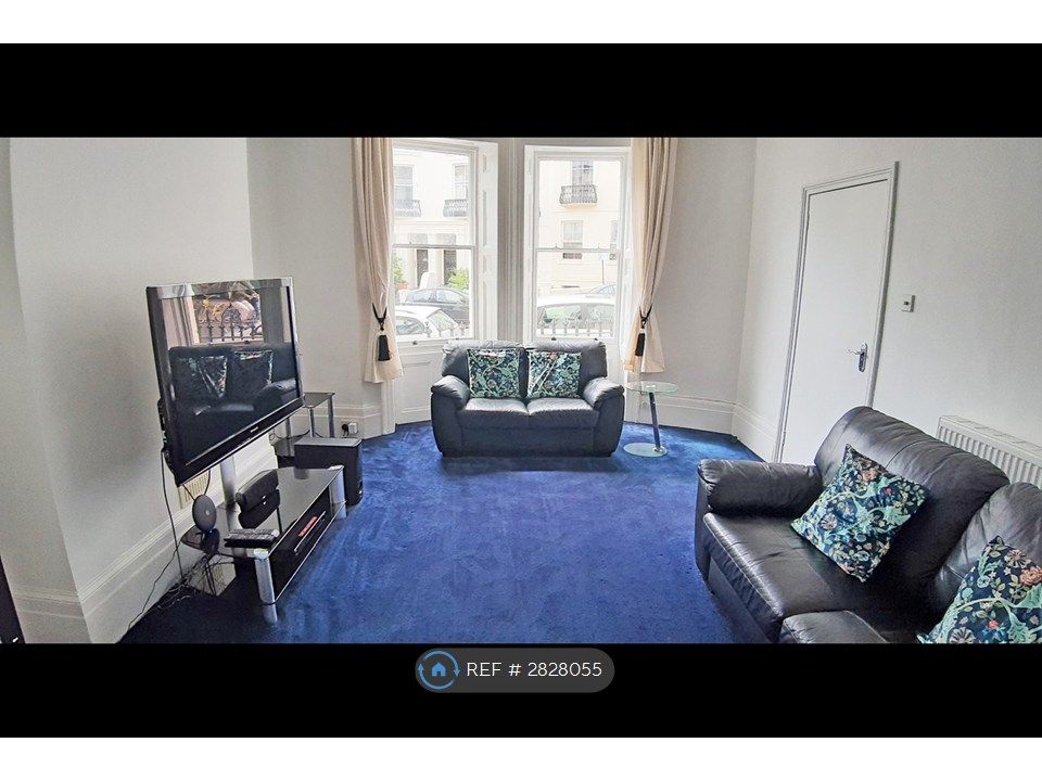 Property photo 3 of 30 Lounge With 50 Inch Hd Tv And Oblique Sea View