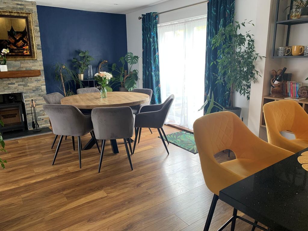 Property photo 3 of 23 Dining Room