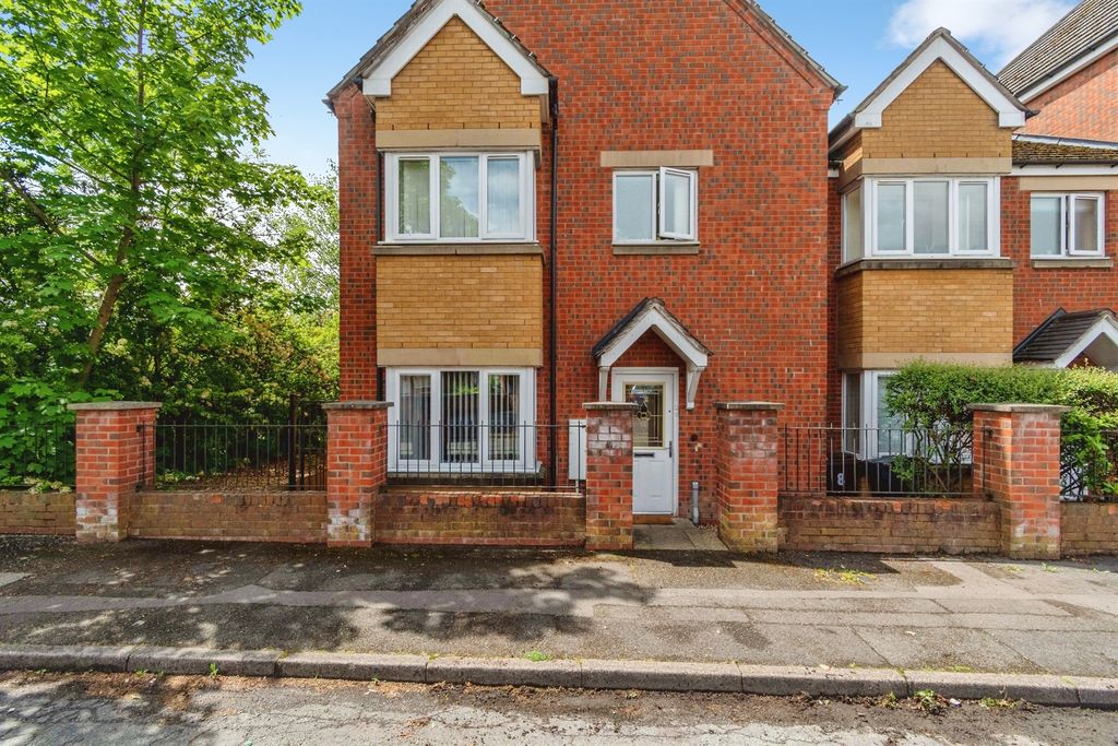 Property photo 1 of 19