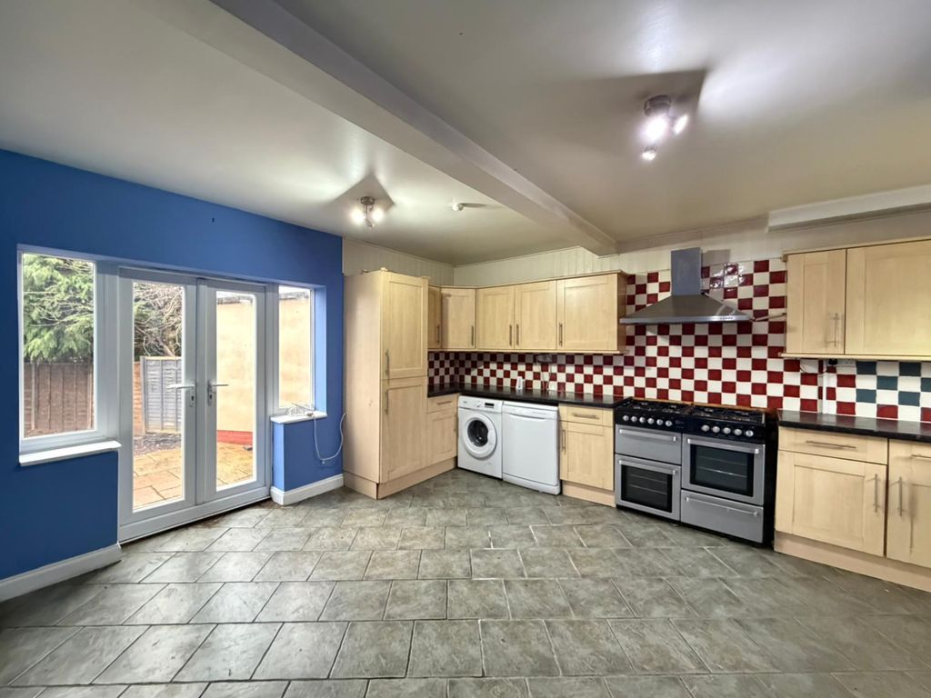 Property photo 2 of 17 Whatsapp Image 2026-01-13 At 12.27.35 (1)