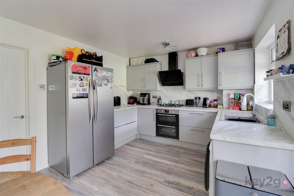 Property photo 2 of 23 Img_1143-Img_1145.Jpg