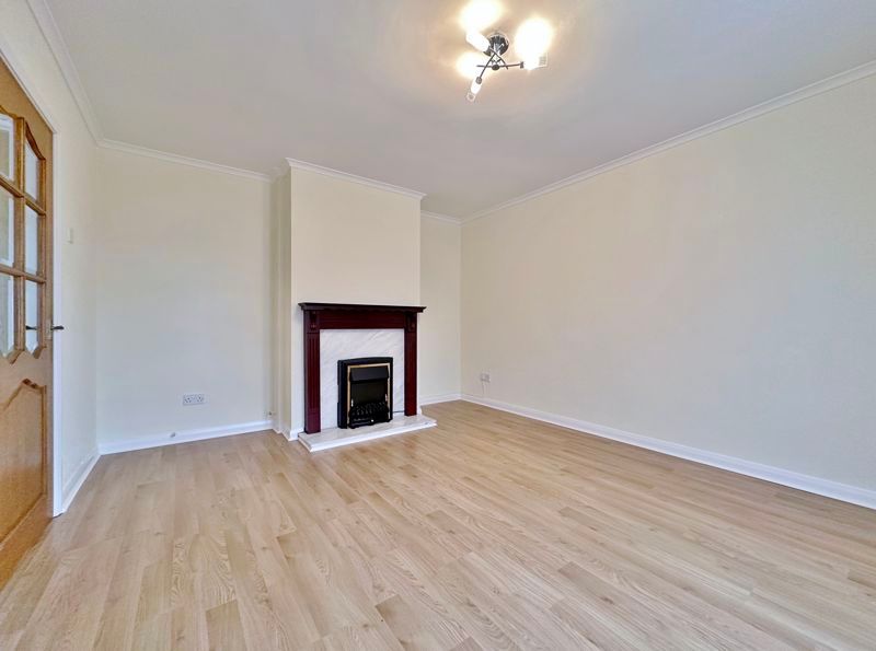 Property photo 2 of 22 Photo 4